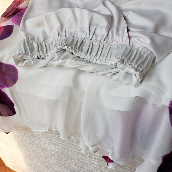 Elegant Long Formal Express Dress / Gown - Picture 12 of 16